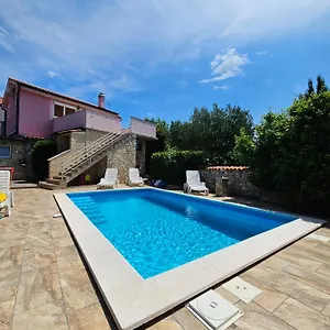 Kate, With A Private Swimming Pool And Garden , Malinska Kroatien
